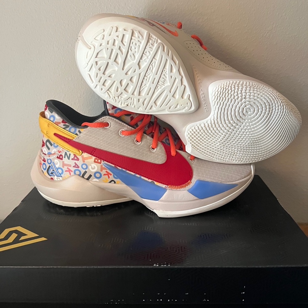 NIKE ZOOM FREAK  SHOES "LETTER BRO" GIANNIS MENS Shoes CW3162-001 Size 10.5M